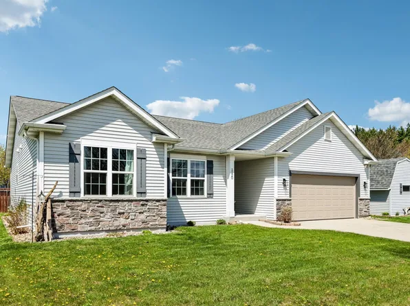 1120 Black Walnut, Johnson Creek, WI 53038
