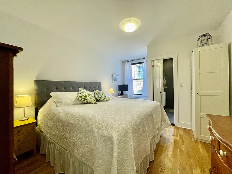 825 W 187th St #4B — Photo 10
