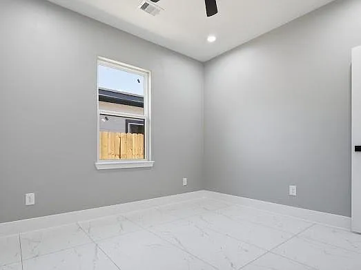 8216 Locksley Rd #B — Photo 10