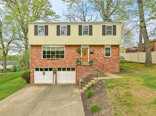 165 Mayer Dr, Pittsburgh, PA 15237