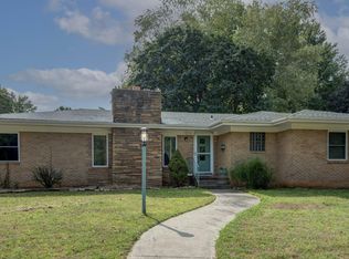 2138 E Wayland St, Springfield, MO 65804