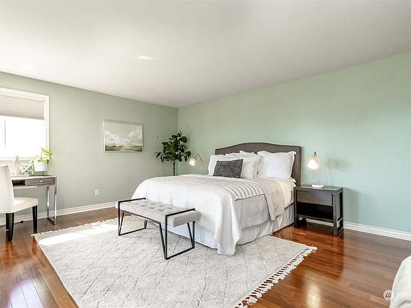 5th image of 207 S 212th St