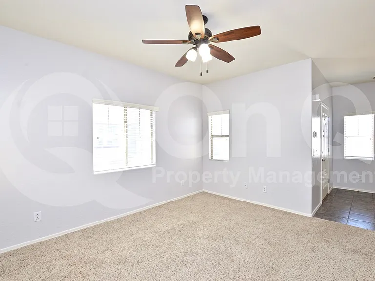 553 N Ranger Trl — Photo 19