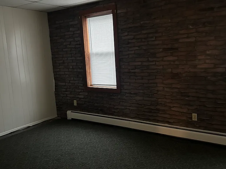 1129 Elm St #2 — Photo 6