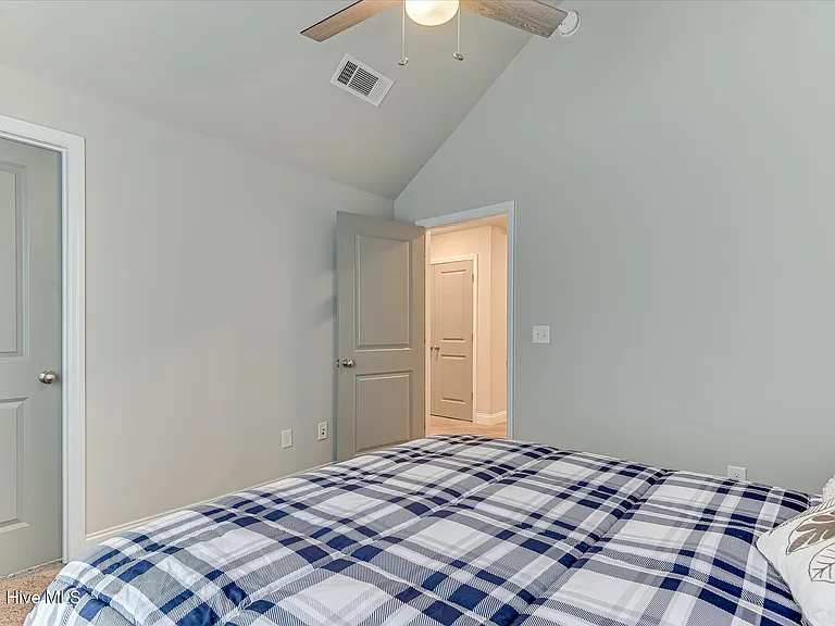 5055 Huntley Trl — Photo 34