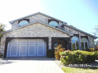 3728 Vantage Ln, Glenview, IL 60026