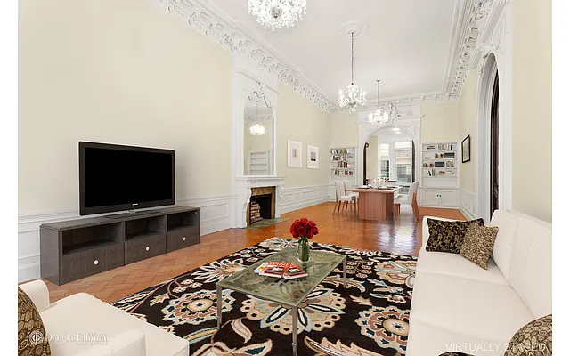 Rented by Douglas Elliman | media 21