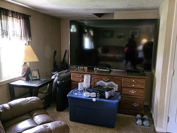 3rd image of 252 Mount Olive Rd