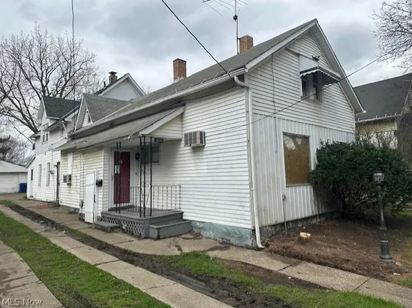 3670 E 57th St, Cleveland, OH 44105