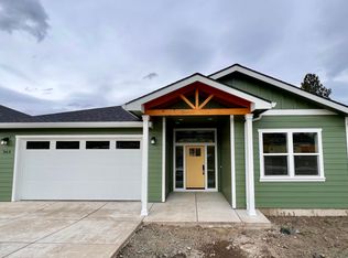 363 Randy St, Ashland, OR 97520