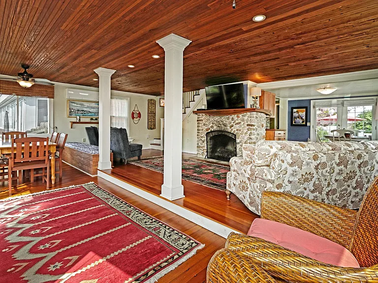 Several areas to sit, relax or enjoy a meal.
