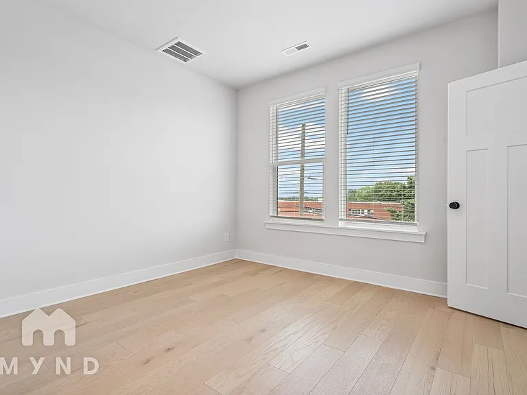 2242 N Graham St #2 — Photo 18