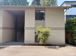 6722 112th Ave NE #8B, Kirkland, WA 98033