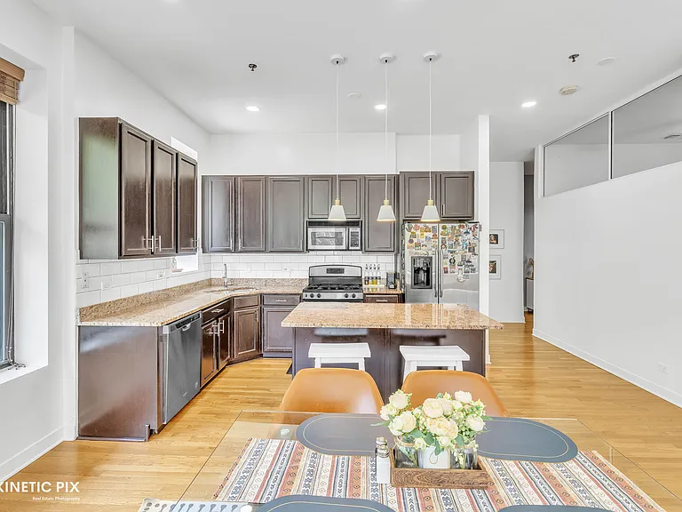 1 S Leavitt St #210 — Photo 16