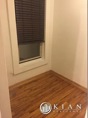 Rented by Kian Realty | media 8