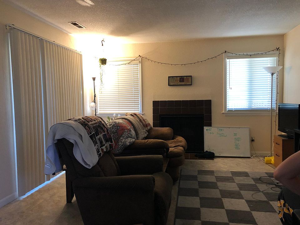 1st image of 131 Torrey Pine Ter