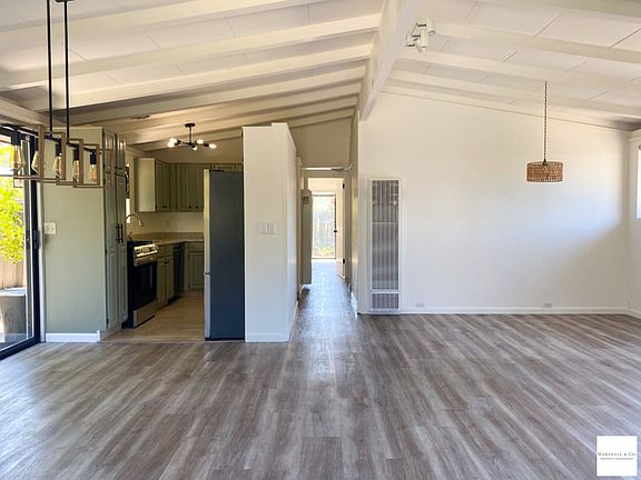 4th image of 1118 Ferris Dr