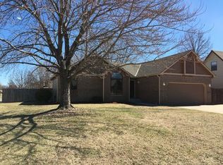 358 N Parkdale St, Wichita, KS 67212