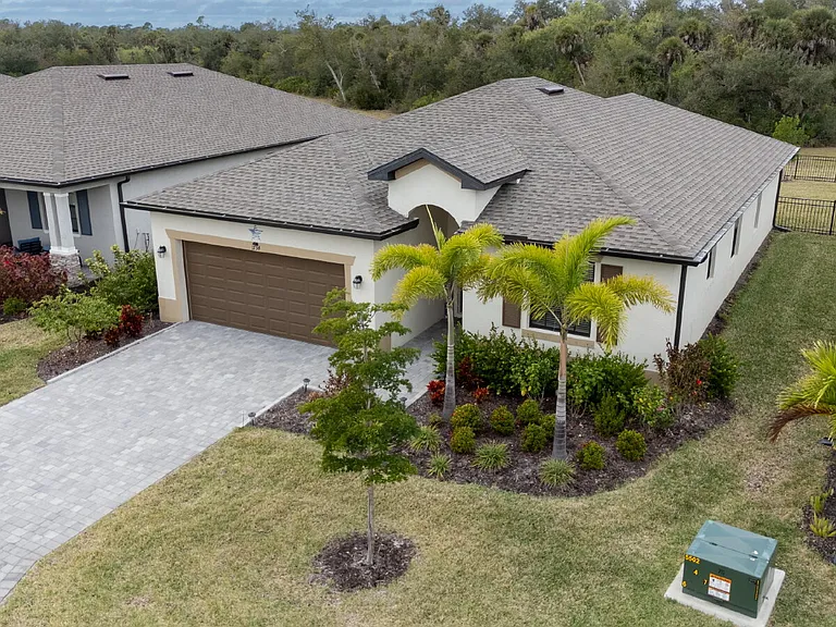1734 Saddlewood Cir — Photo 4