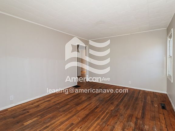 650012_002_wm_-_living_room_13606244.jpg