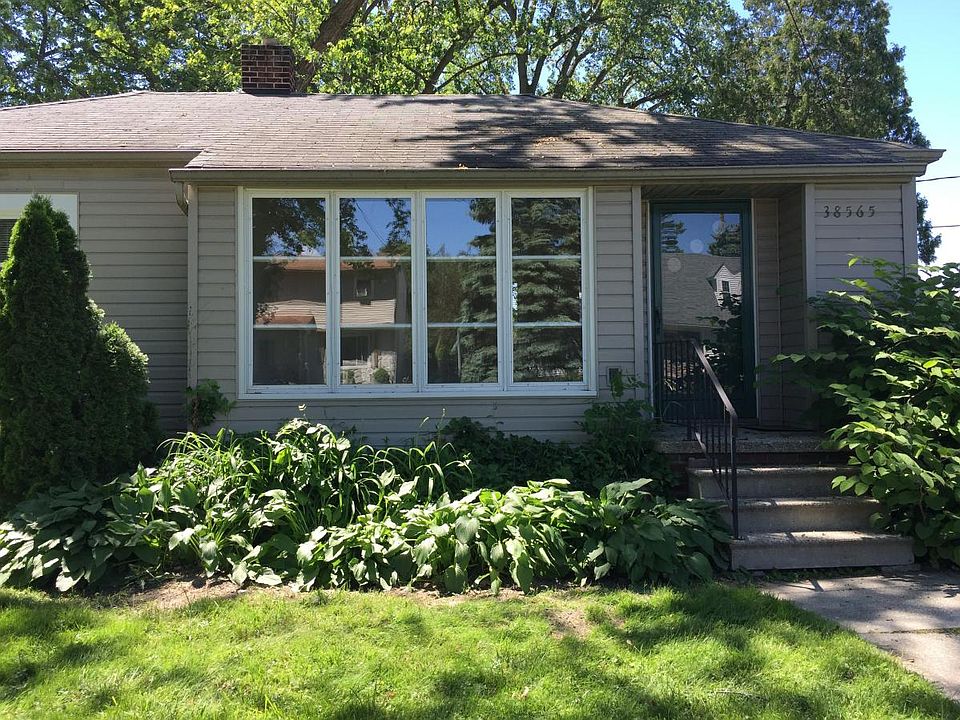 1st image of 38565 Townhall St