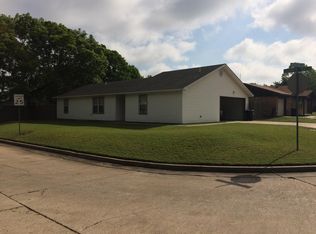 2120 E Meandering Way, Ada, OK 74820