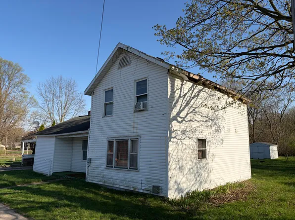 178 W Muskegon St NE, Cedar Springs, MI 49319