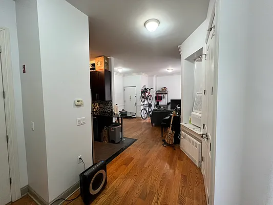 Rented by Mdays Realty | media 27