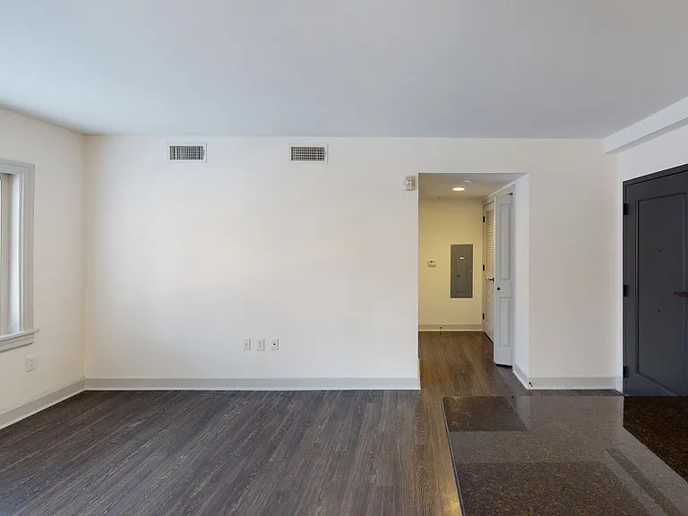 Dining/Living room