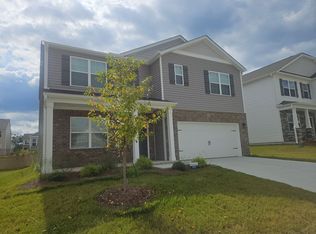390 Hanging Elm Ln, Fuquay Varina, NC 27526