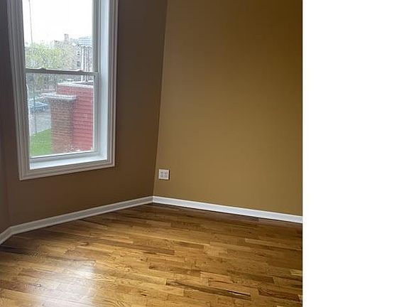 2nd image of 4937 W West End Ave #3