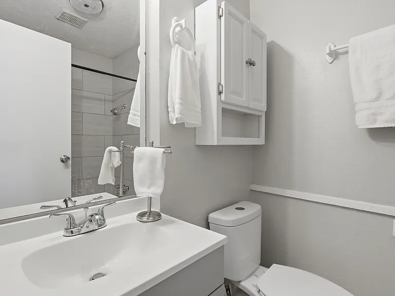 905 Craig Dr — Photo 6