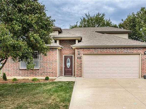 1801 Sideview Ln, Warrensburg, MO 64093