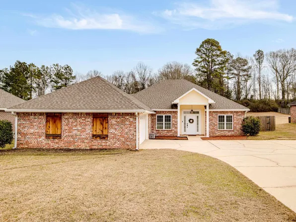 152 Curry Creek Dr, Calhoun, LA 71225