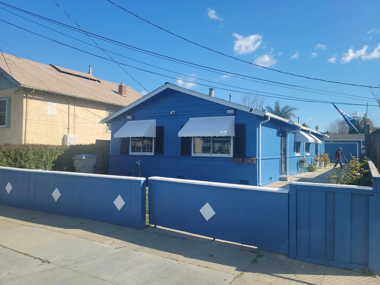 1192 Plum St photo 1