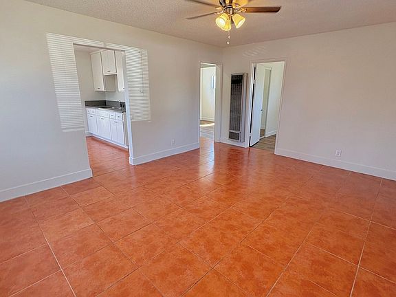 5th image of 15009 Freeman Ave #15007
