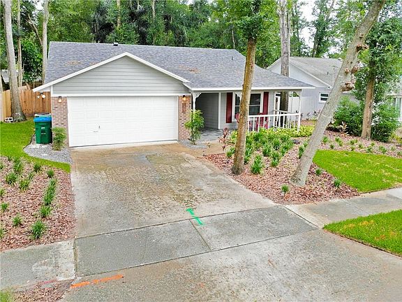 2nd image of 671 Robinhood Dr