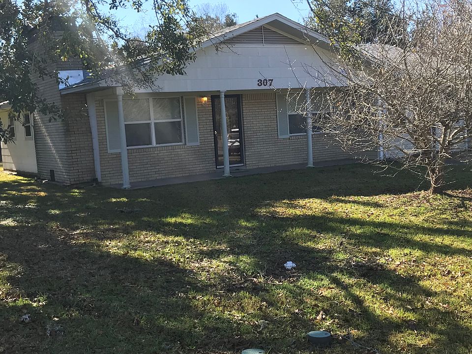 1st image of 307 Meadowwood Cir