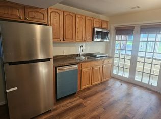318 Lawyers Rd NW, Vienna, VA 22180