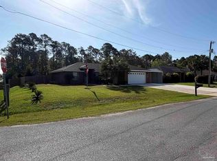 2746 Terry Cove Dr, Milton, FL 32583