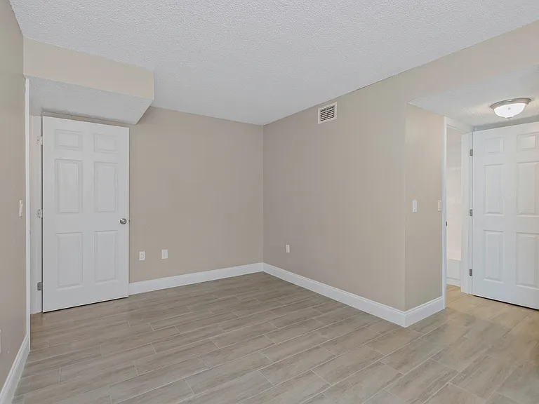 4910 38th Way S #111 — Photo 14
