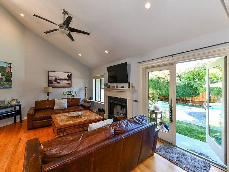 3489 Westminster Way — Photo 18