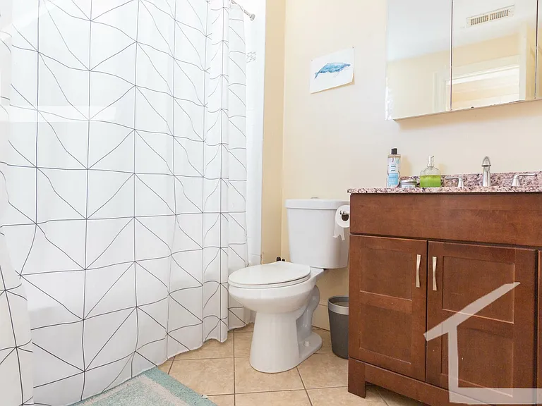 27 Lothrop St #3 — Photo 11