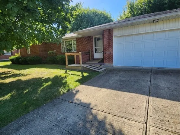 217 Miller Ave, Eaton, OH 45320