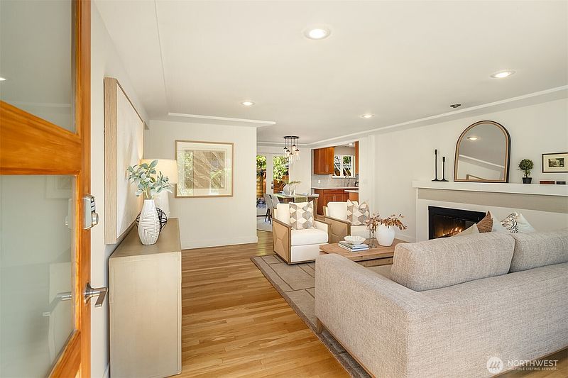 3rd image of 506 N 141st Street