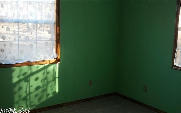 2nd image of 152 E Dawn Ln
