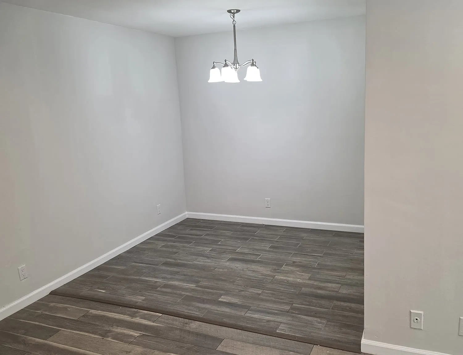 1 bed, 700 sqft, $2,300 — Photo 3