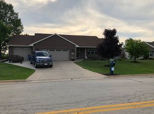 335 Steno Trl, Pulaski, WI 54162