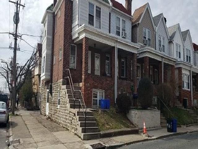 1st image of 598 Alcott St