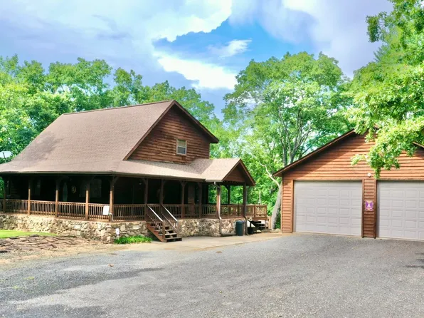 50 Jackson Rdg, Greers Ferry, AR 72067